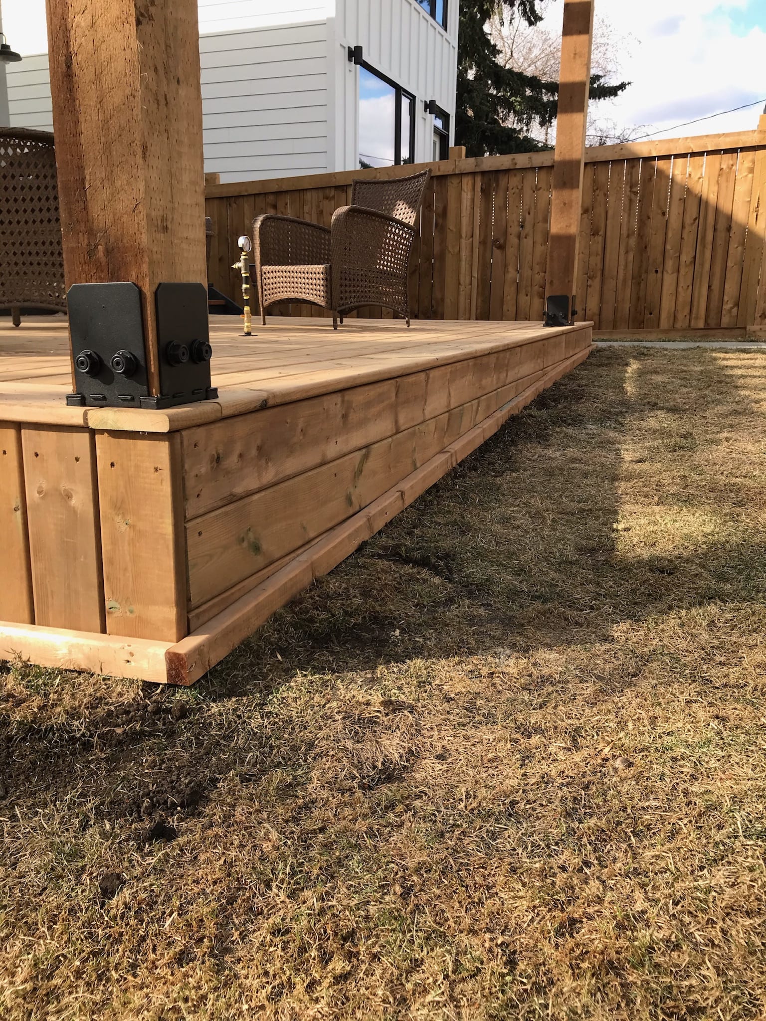 Pergola-and-Wood-Deck2